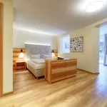 Dorfplatzl Garni & 4* Tux