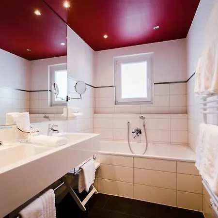 Apartmanhotel Dorfplatzl Garni & Tux