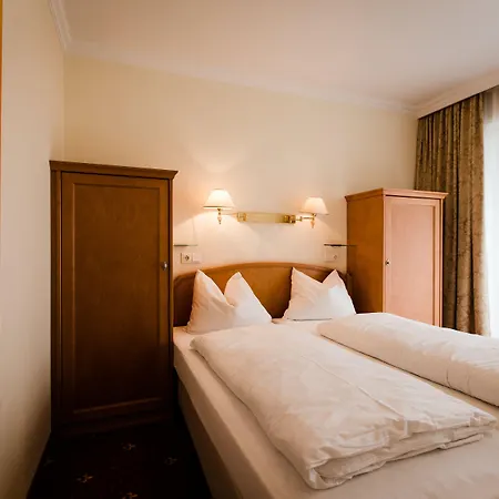 Aparthotel Dorfplatzl Garni &
