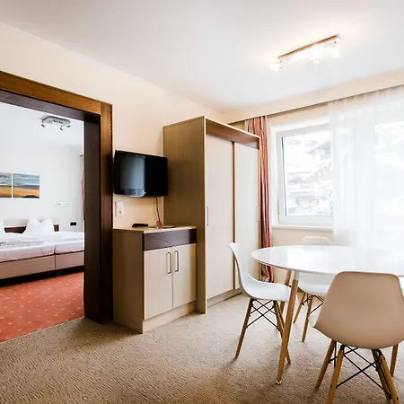 Dorfplatzl Garni & Apartmanhotel