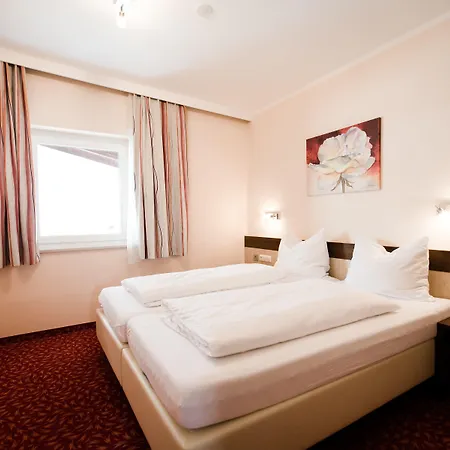 Apartmanhotel Dorfplatzl Garni &