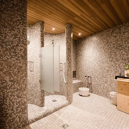 Dorfplatzl Garni & Tux