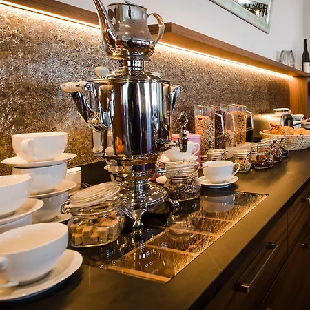 Aparthotel Dorfplatzl Garni Apartments & B&B Aparthotel 4*