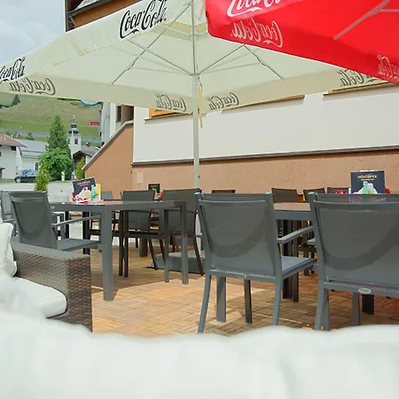 Dorfplatzl Garni & Aparthotel 4*