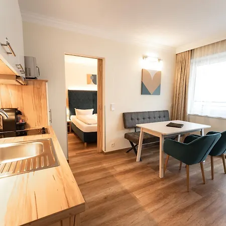 Aparthotel Dorfplatzl Garni & 4*