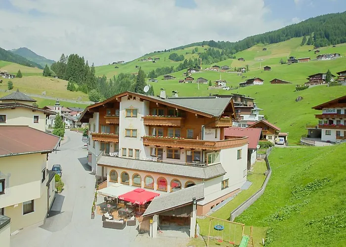 Aparthotel Dorfplatzl Garni Apartments & B&B