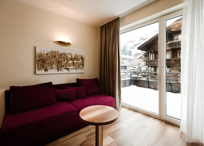 Aparthotel Dorfplatzl Garni Apartments & B&B Aparthotel Tux