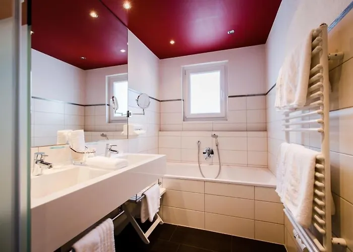 Apartahotel Dorfplatzl Garni & Tux