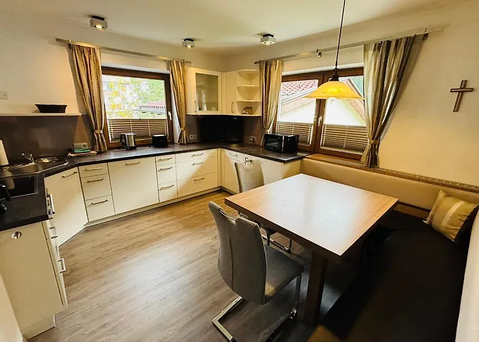 Apartahotel Dorfplatzl Garni &