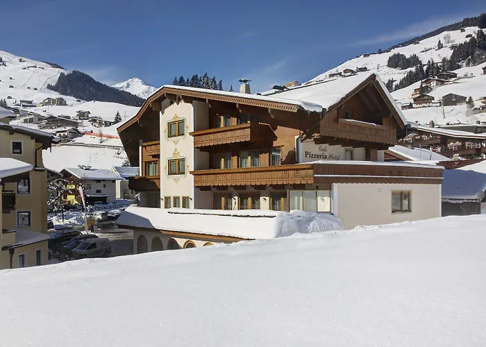 Dorfplatzl Garni & 4* トゥクス