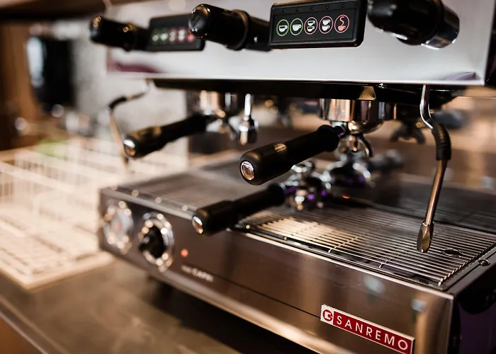 アパートホテル Dorfplatzl Garni & トゥクス