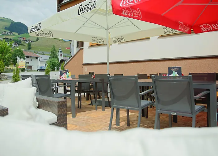 Aparthotel Dorfplatzl Garni Apartments & B&B Aparthotel 4*