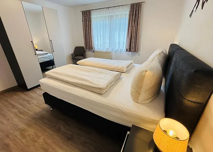 Dorfplatzl Garni & 4*