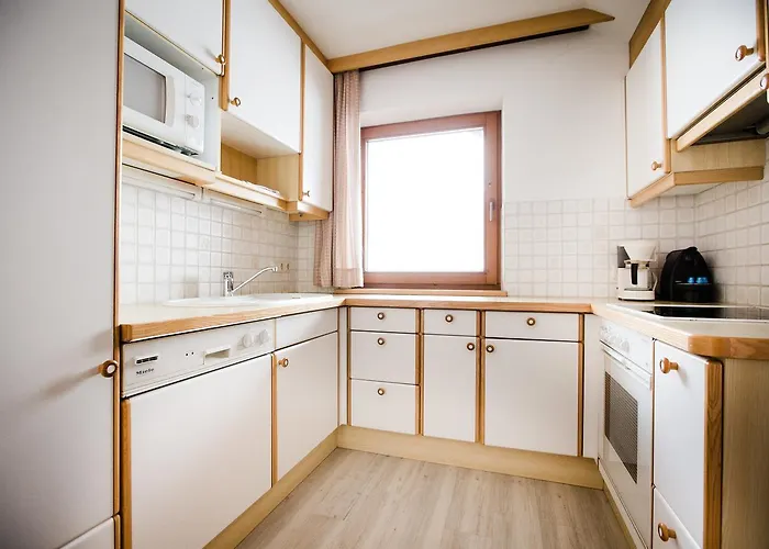 Aparthotel Dorfplatzl Garni Apartments & B&B 4*