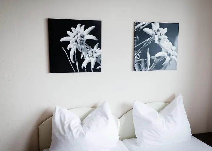 Dorfplatzl Garni & アパートホテル 4*