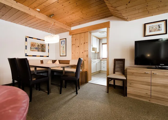 Aparthotel Aparthotel Dorfplatzl Garni Apartments & B&B Tux