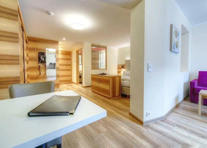 Aparthotel Dorfplatzl Garni Apartments & B&B 4*