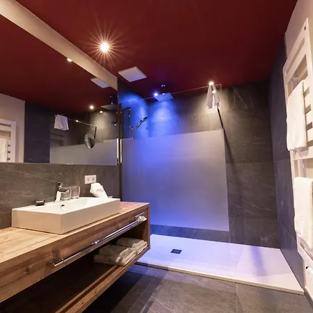 Dorfplatzl Garni Apart-hotel 4*