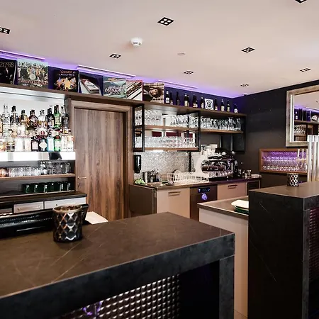 Dorfplatzl Garni 4* Tux