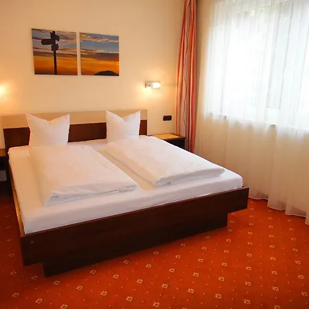 Dorfplatzl Garni Apart-hotel