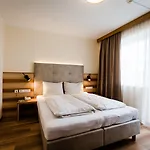 Dorfplatzl Garni & Appart hôtel Tux
