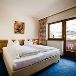 Dorfplatzl Garni & Appart hôtel Tux