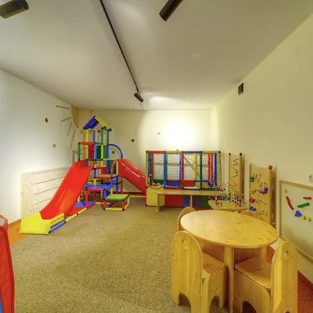 아파트호텔 Dorfplatzl Garni 4*